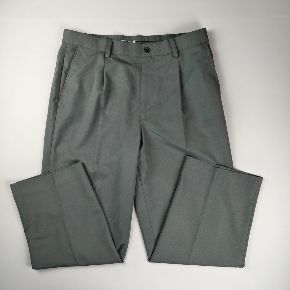 Izod PerformX Men’s Grey Pants 33x32 Wrinkle-Free Lightweight Work Casual